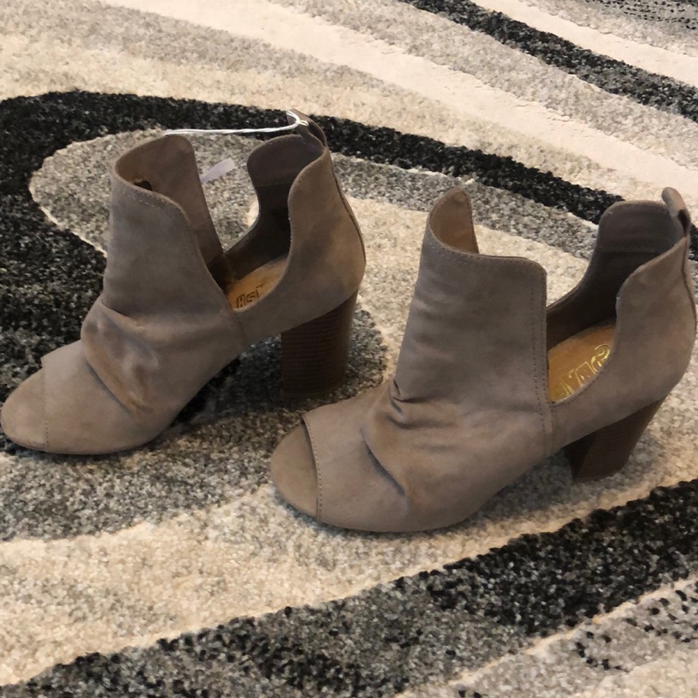 Never worn with price tags